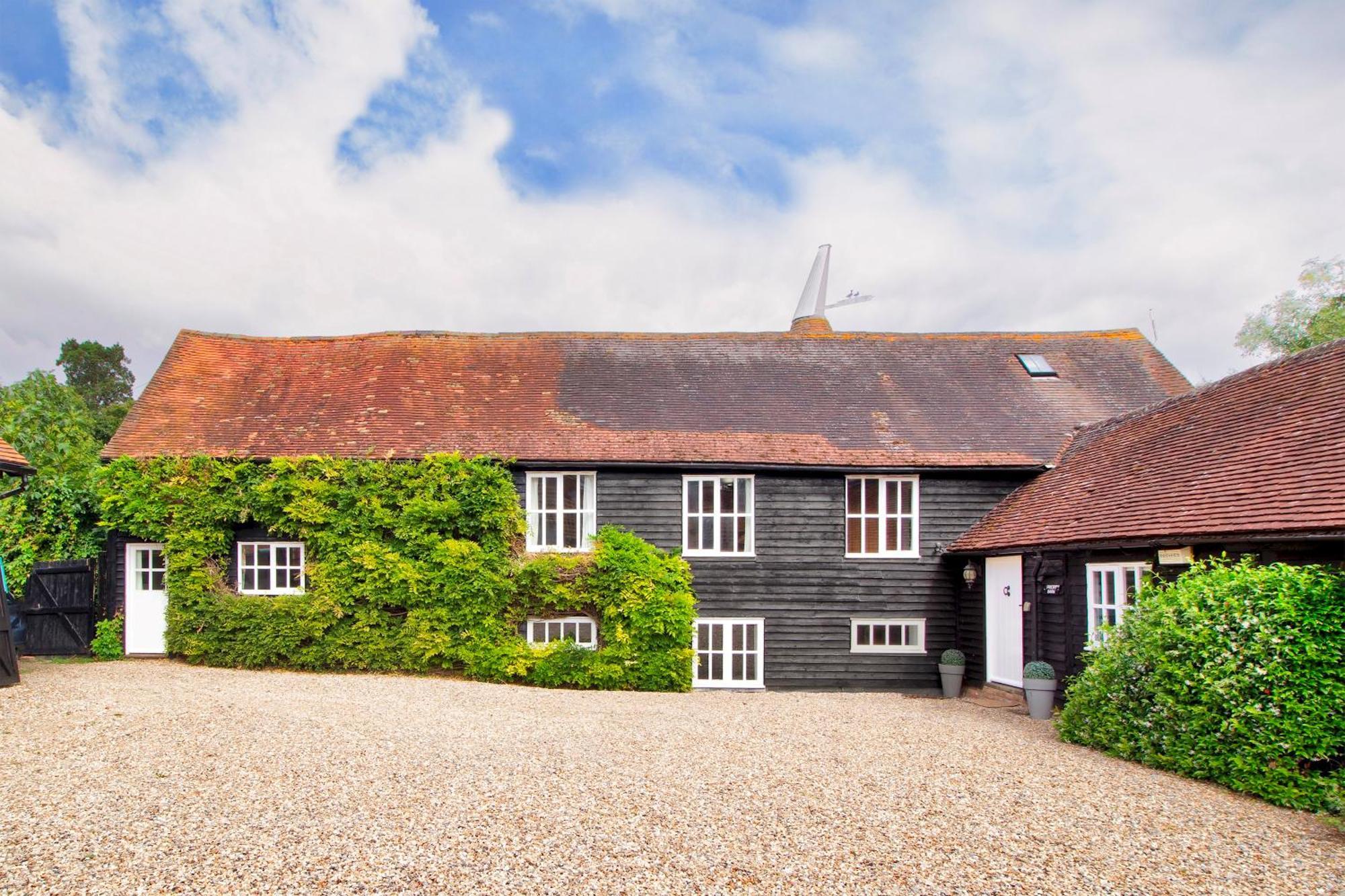 Pass The Keys Beautiful Rural Barn Villa Tonbridge Exterior photo