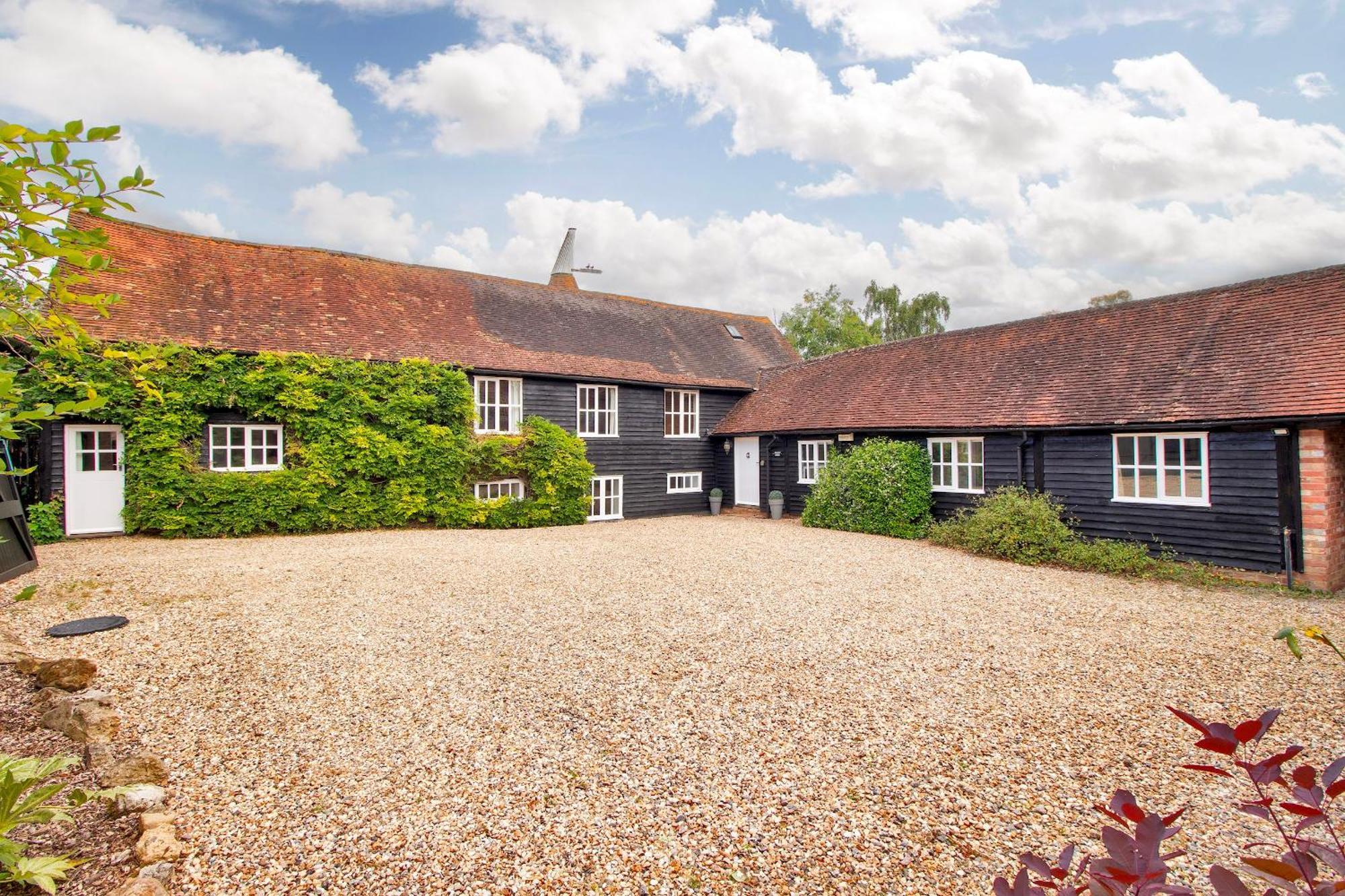 Pass The Keys Beautiful Rural Barn Villa Tonbridge Exterior photo